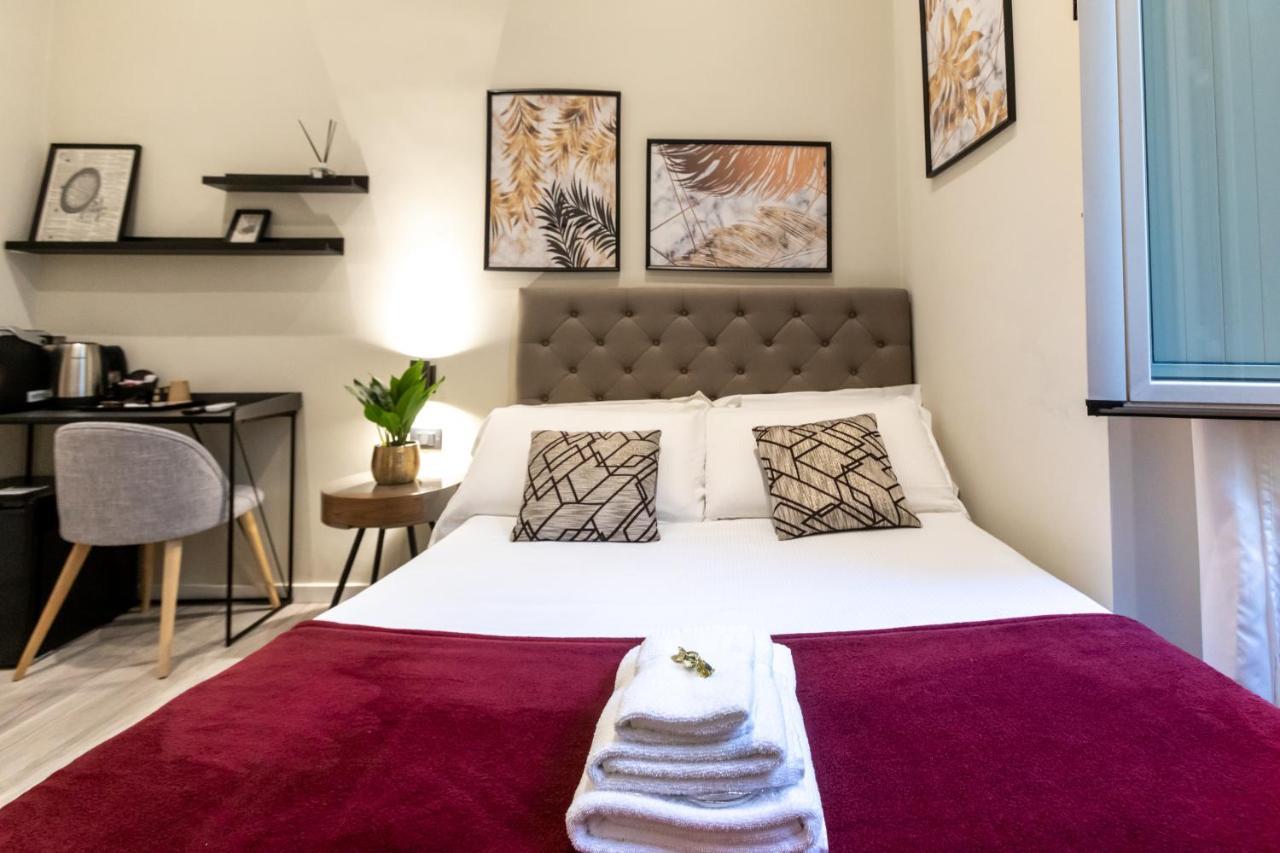 Suites 44 - Guesthouse Рим Экстерьер фото