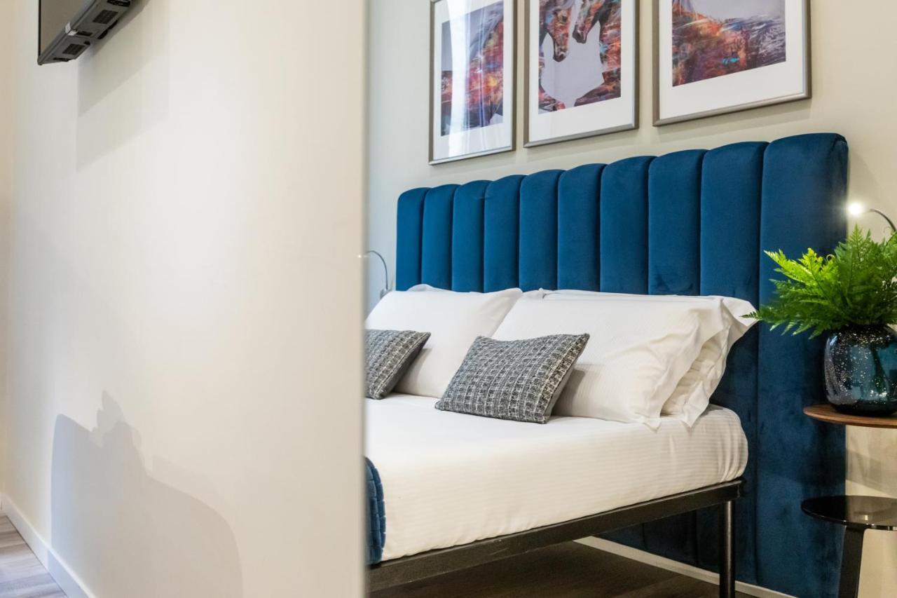 Suites 44 - Guesthouse Рим Экстерьер фото