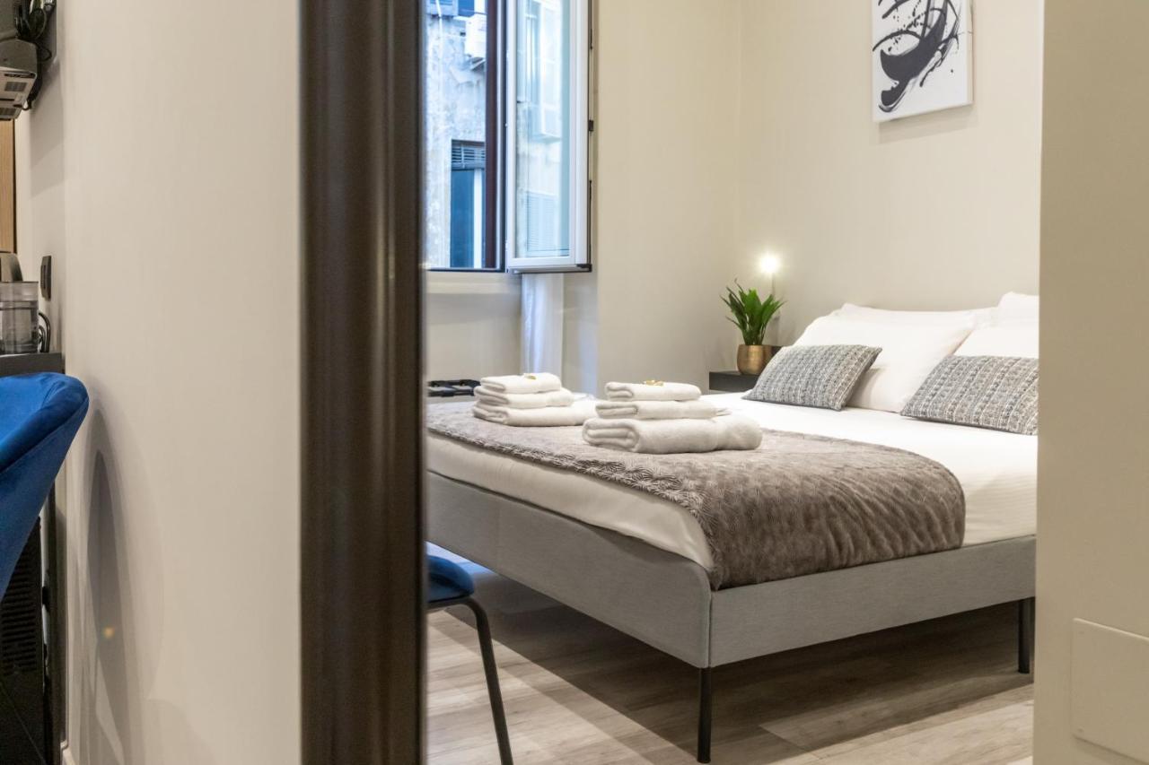 Suites 44 - Guesthouse Рим Экстерьер фото
